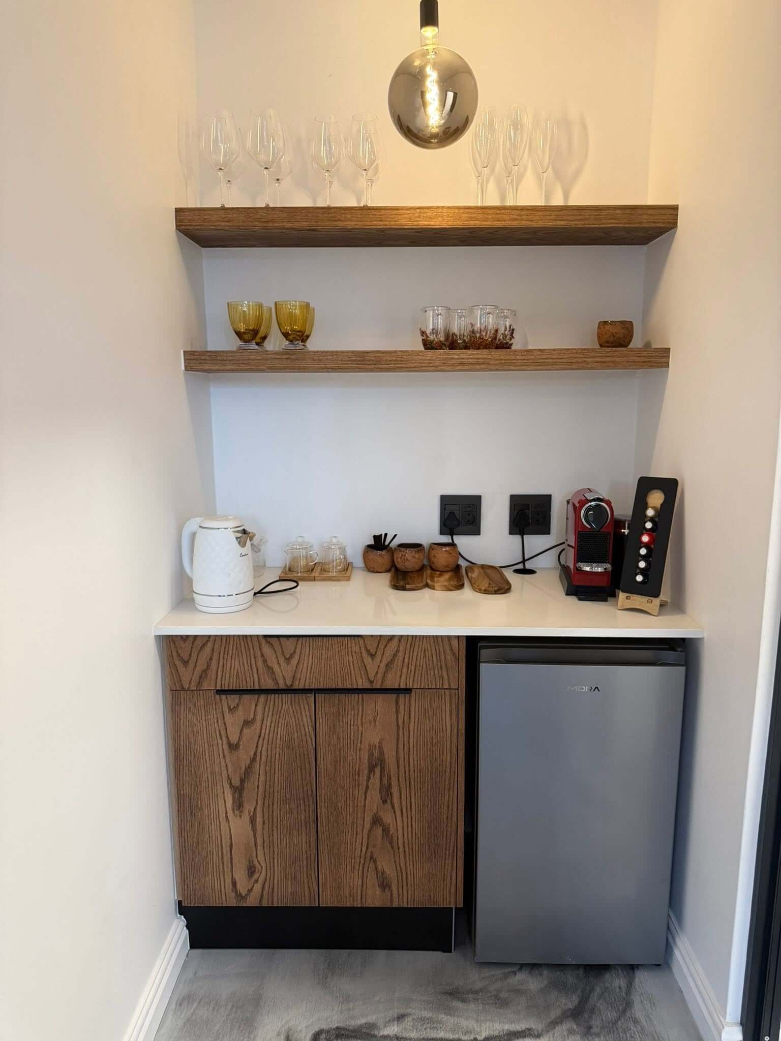 Commercial Fit Outs 5 Salon Mini Bar